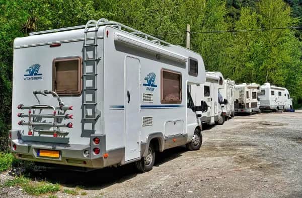 Motorcyclists setting up camp near Vienna